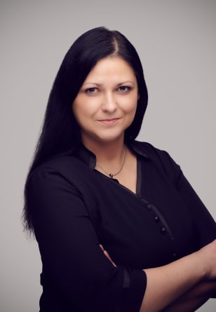 Anna Cieślar - Dyrektor Wspólnot i Administracji